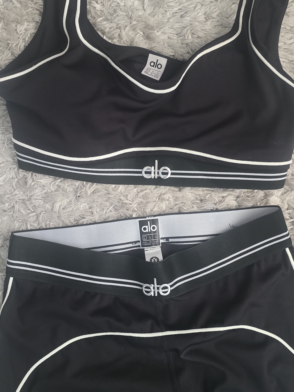 ALO Yoga Black Sports Bra and Legging Set with White Trim